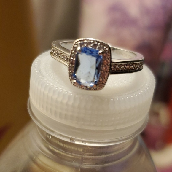 Blue ring - Picture 2 of 2